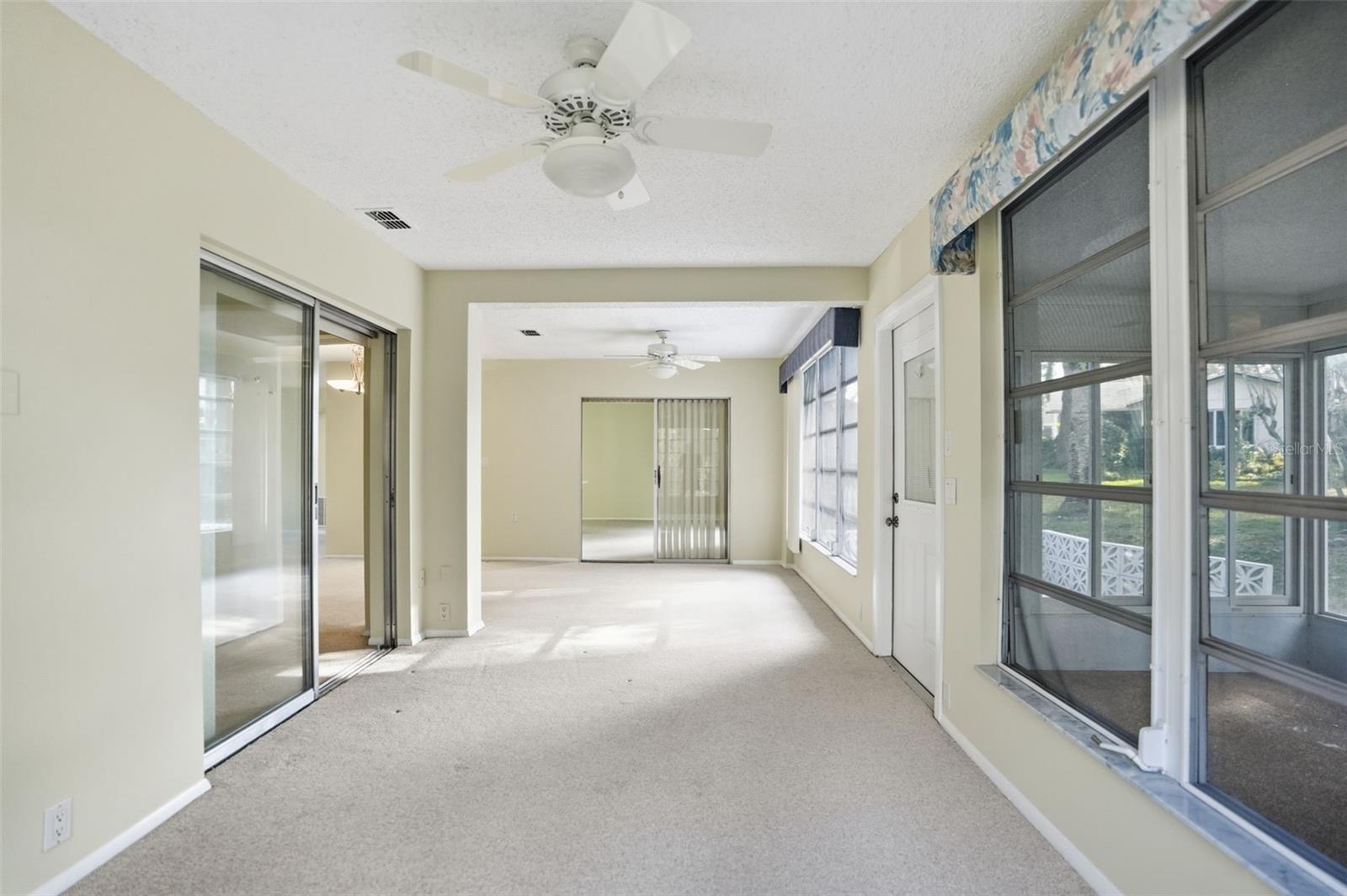 Image 30 of 40 For 10535 Hardwood Court