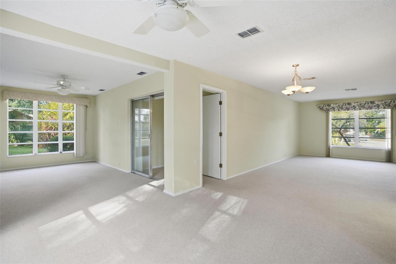 Image 8 of 40 For 10535 Hardwood Court