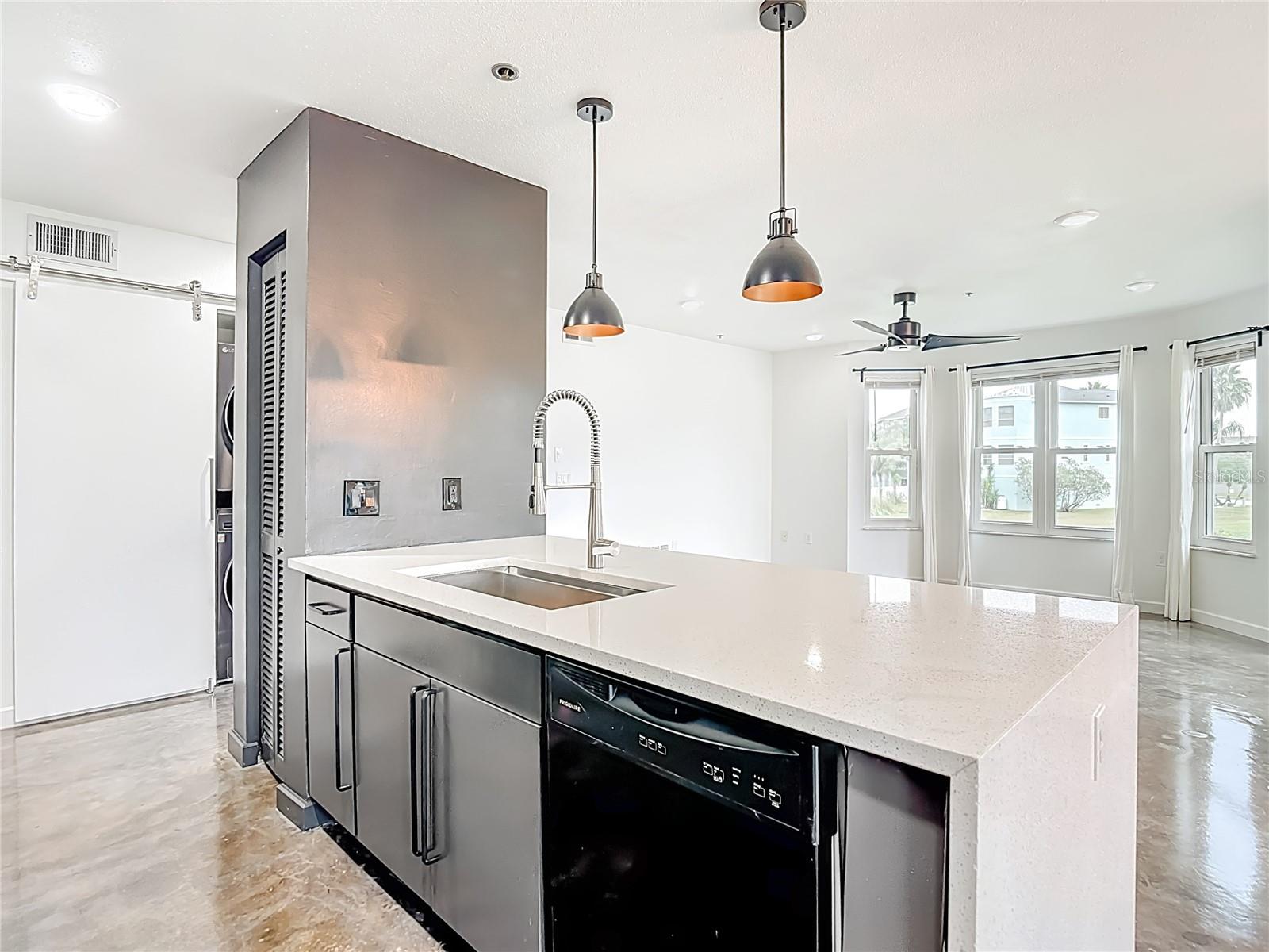 Image 14 of 100 For 5722 Biscayne Court 103