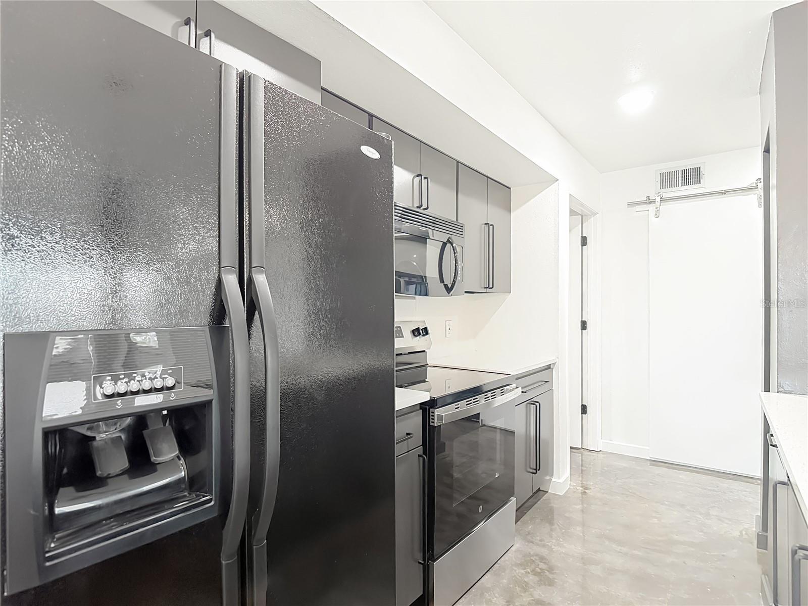 Image 15 of 100 For 5722 Biscayne Court 103