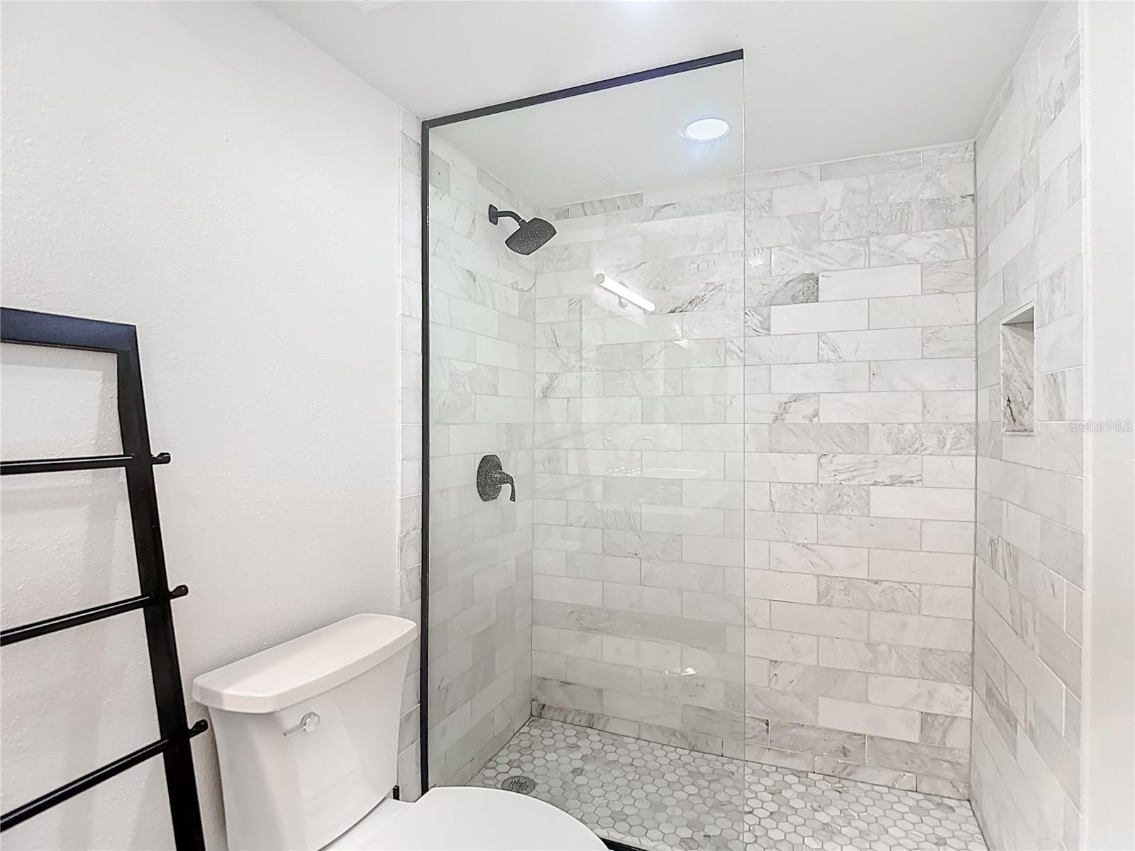 Image 23 of 100 For 5722 Biscayne Court 103