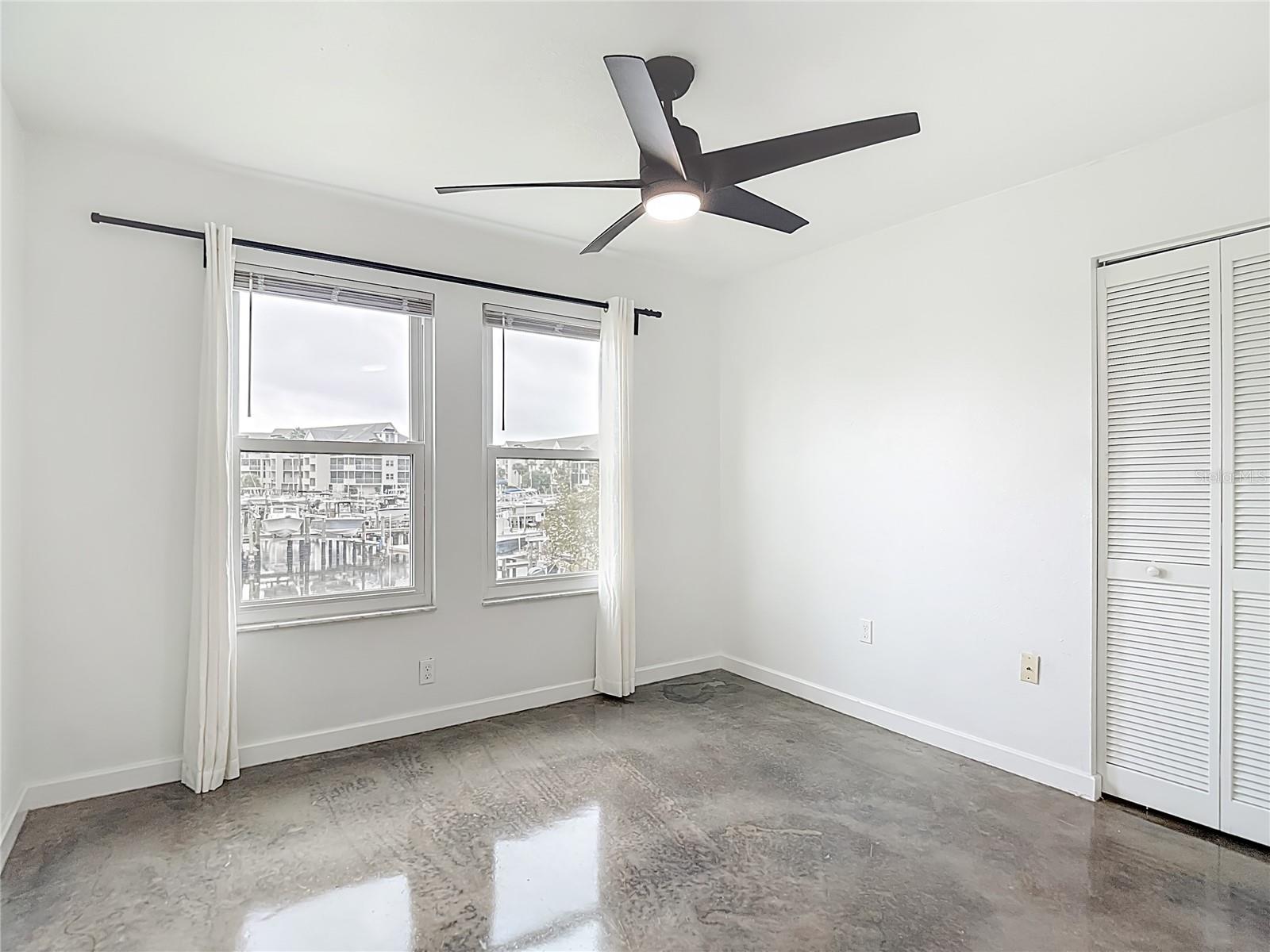 Image 25 of 100 For 5722 Biscayne Court 103