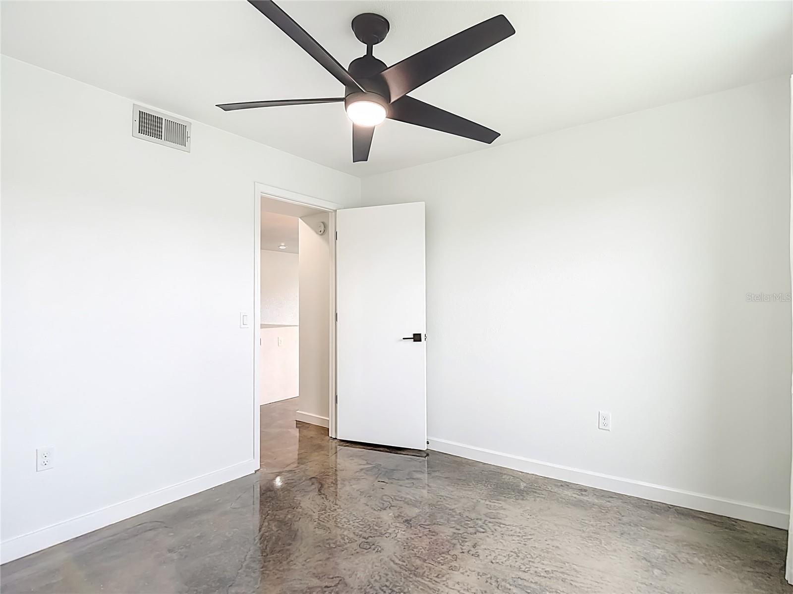 Image 27 of 100 For 5722 Biscayne Court 103