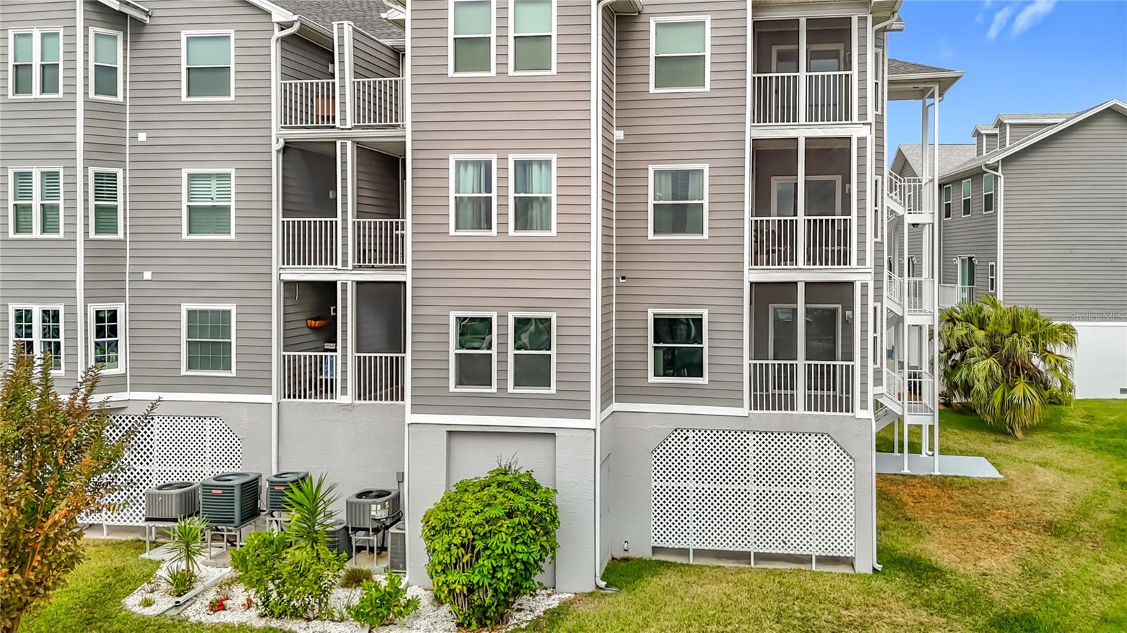 Image 39 of 100 For 5722 Biscayne Court 103