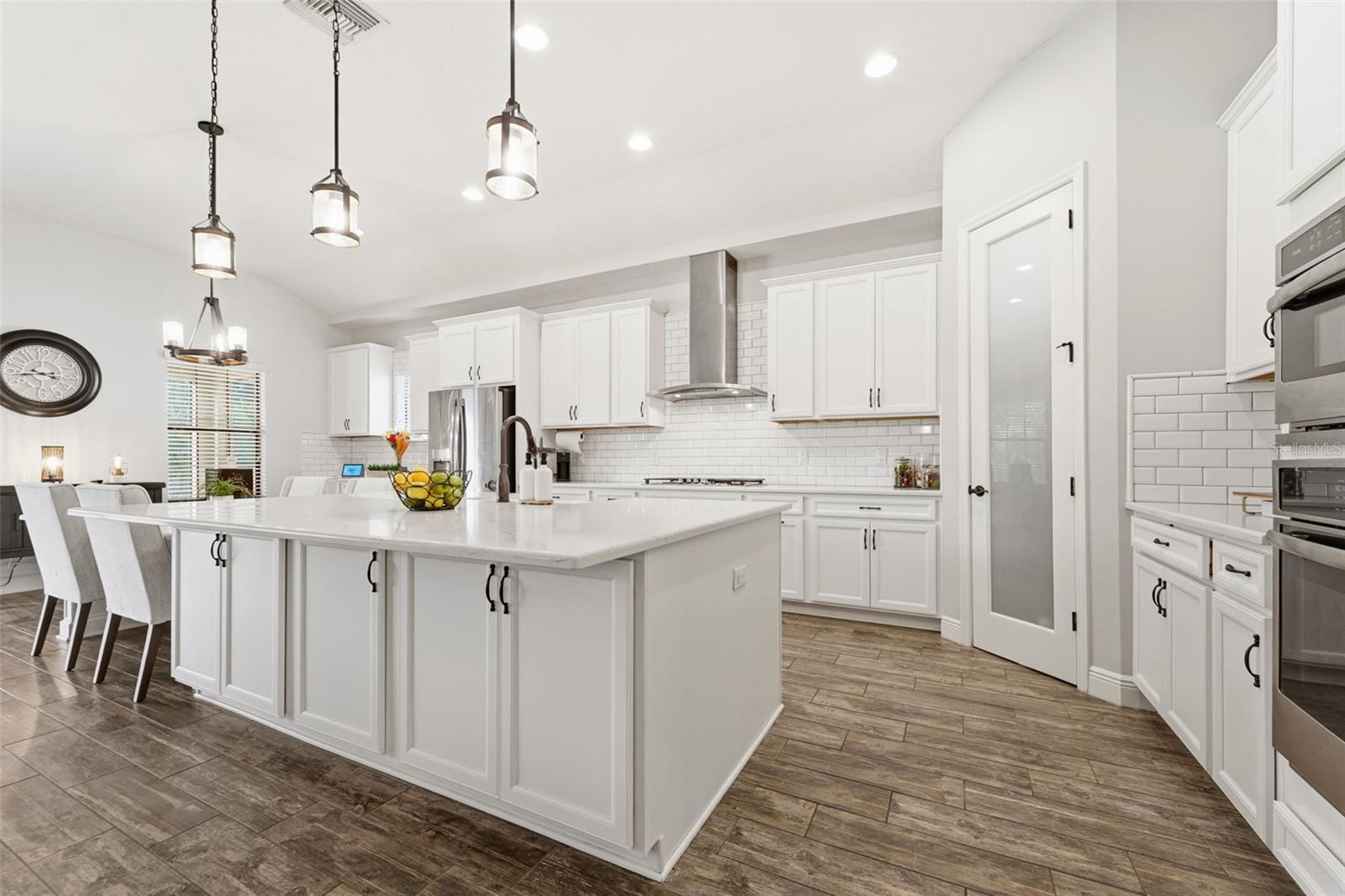 Image 12 of 62 For 12718 Burns Drive