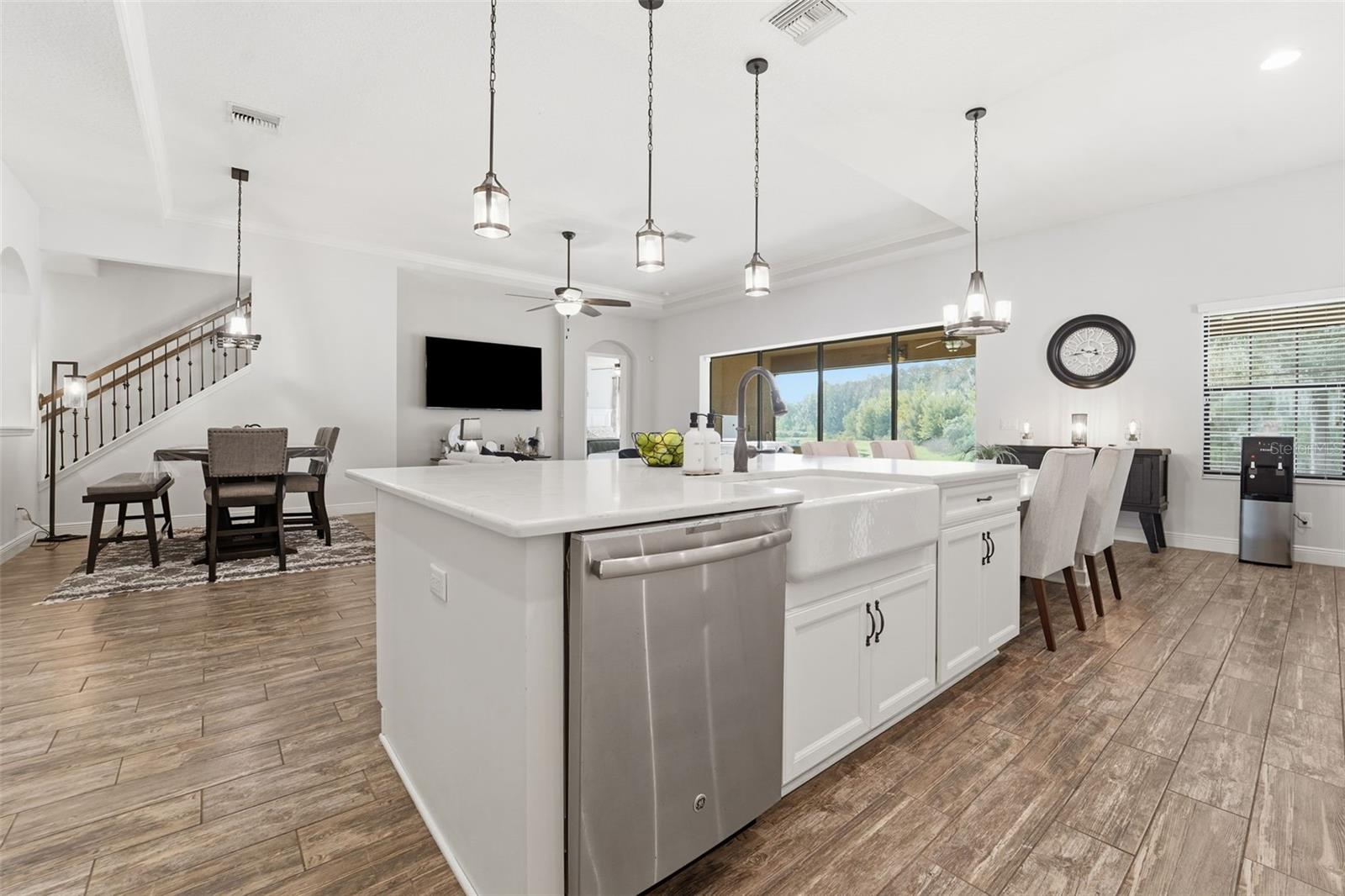 Image 13 of 62 For 12718 Burns Drive