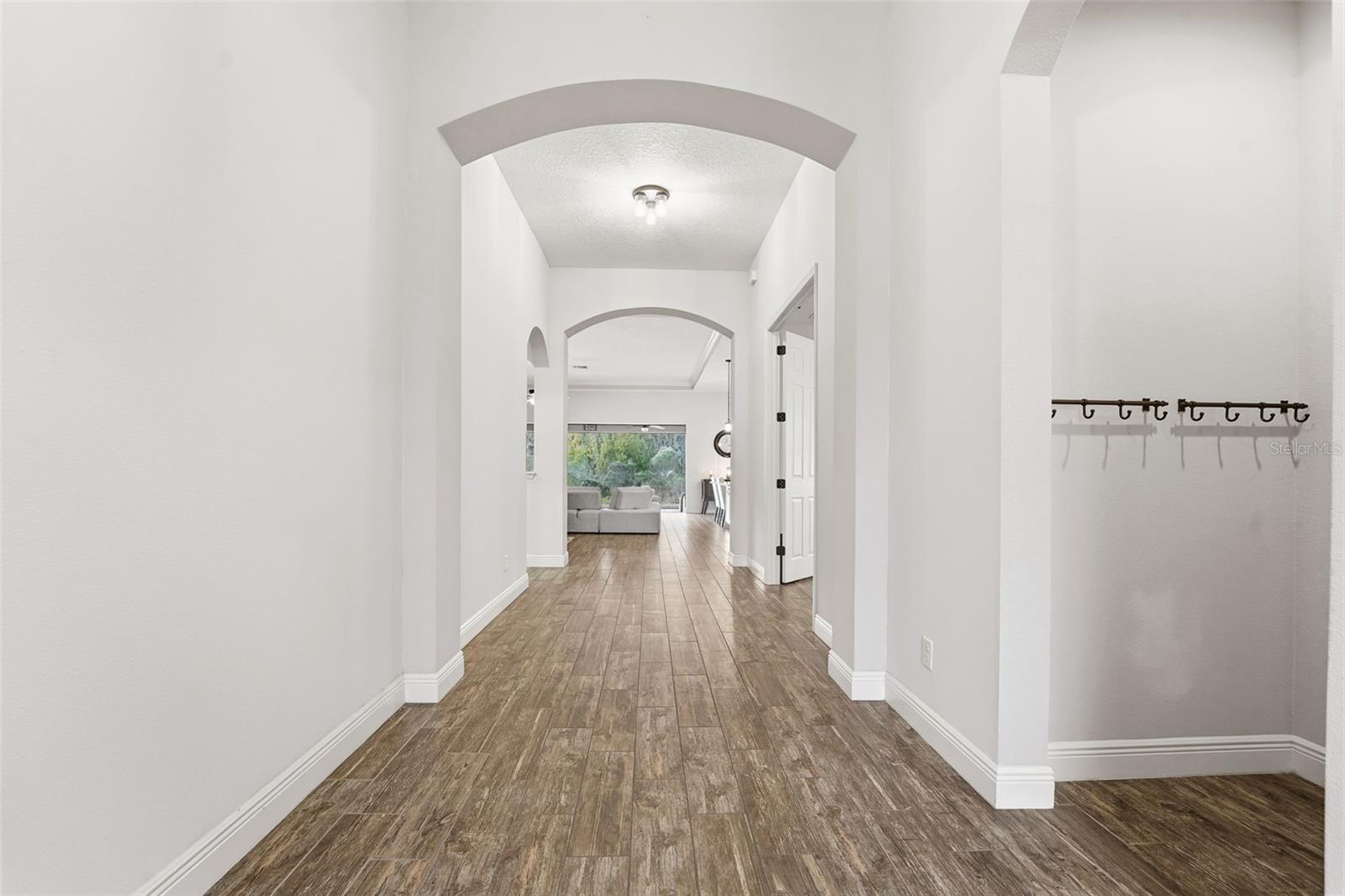 Image 8 of 62 For 12718 Burns Drive