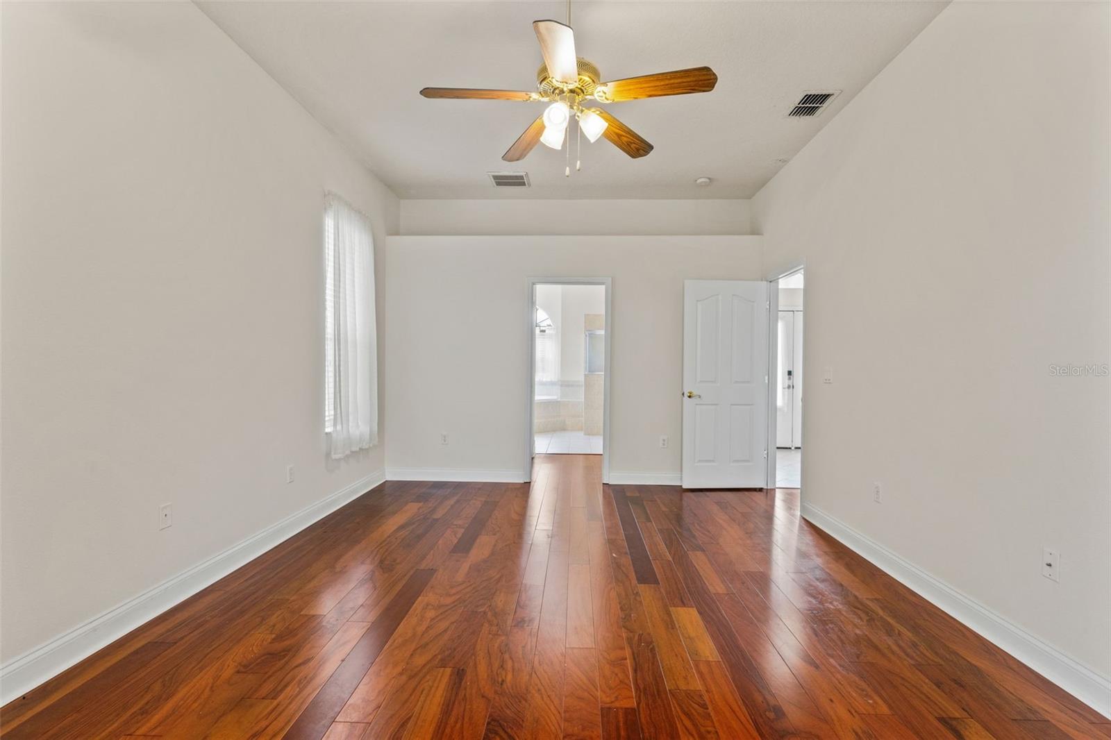 Image 15 of 63 For 13375 Newcastle Avenue