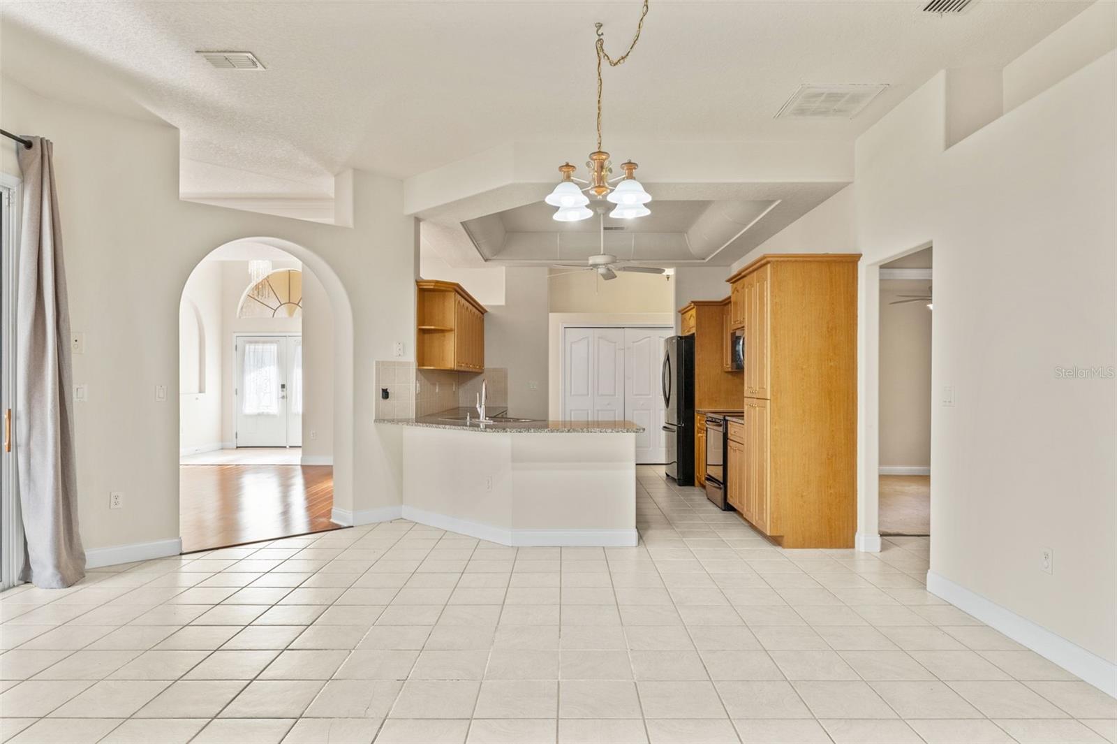 Image 25 of 63 For 13375 Newcastle Avenue