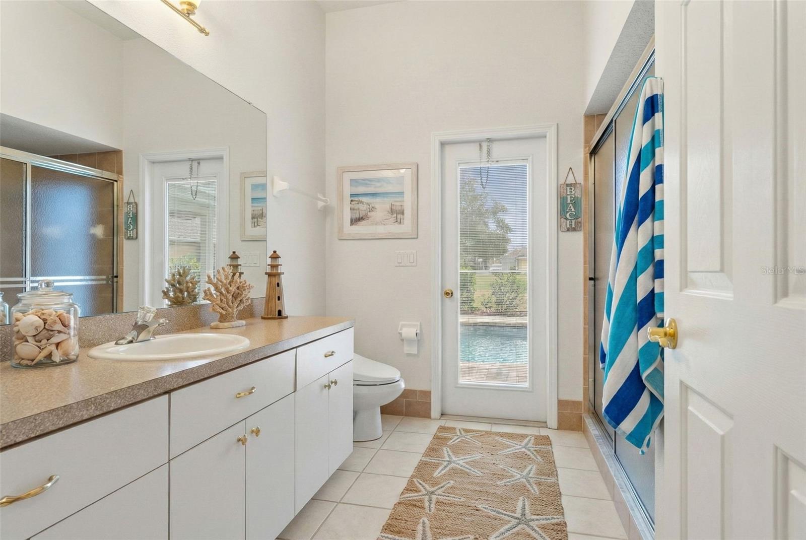 Image 44 of 63 For 13375 Newcastle Avenue