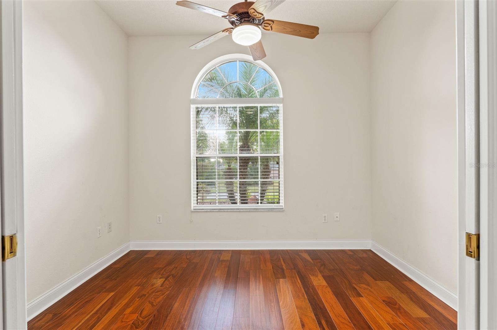 Image 9 of 63 For 13375 Newcastle Avenue