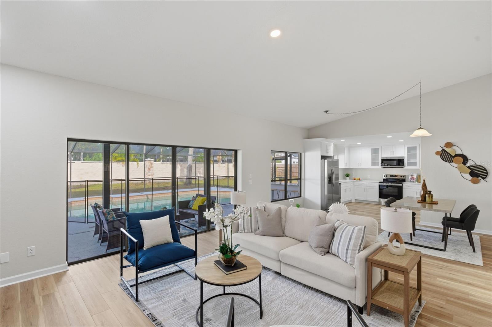 Image 23 of 61 For 916 River Rapids Avenue