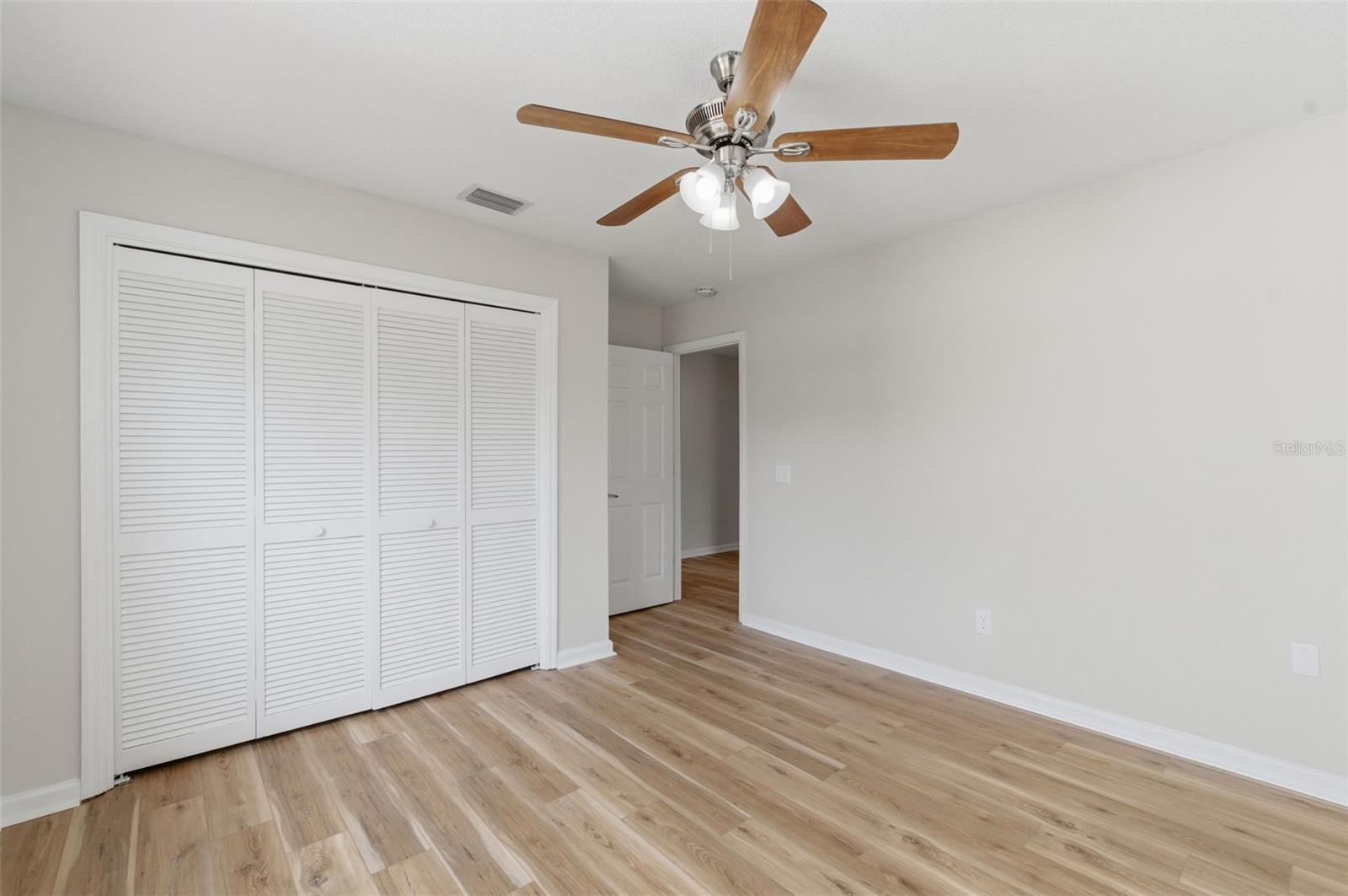 Image 39 of 61 For 916 River Rapids Avenue