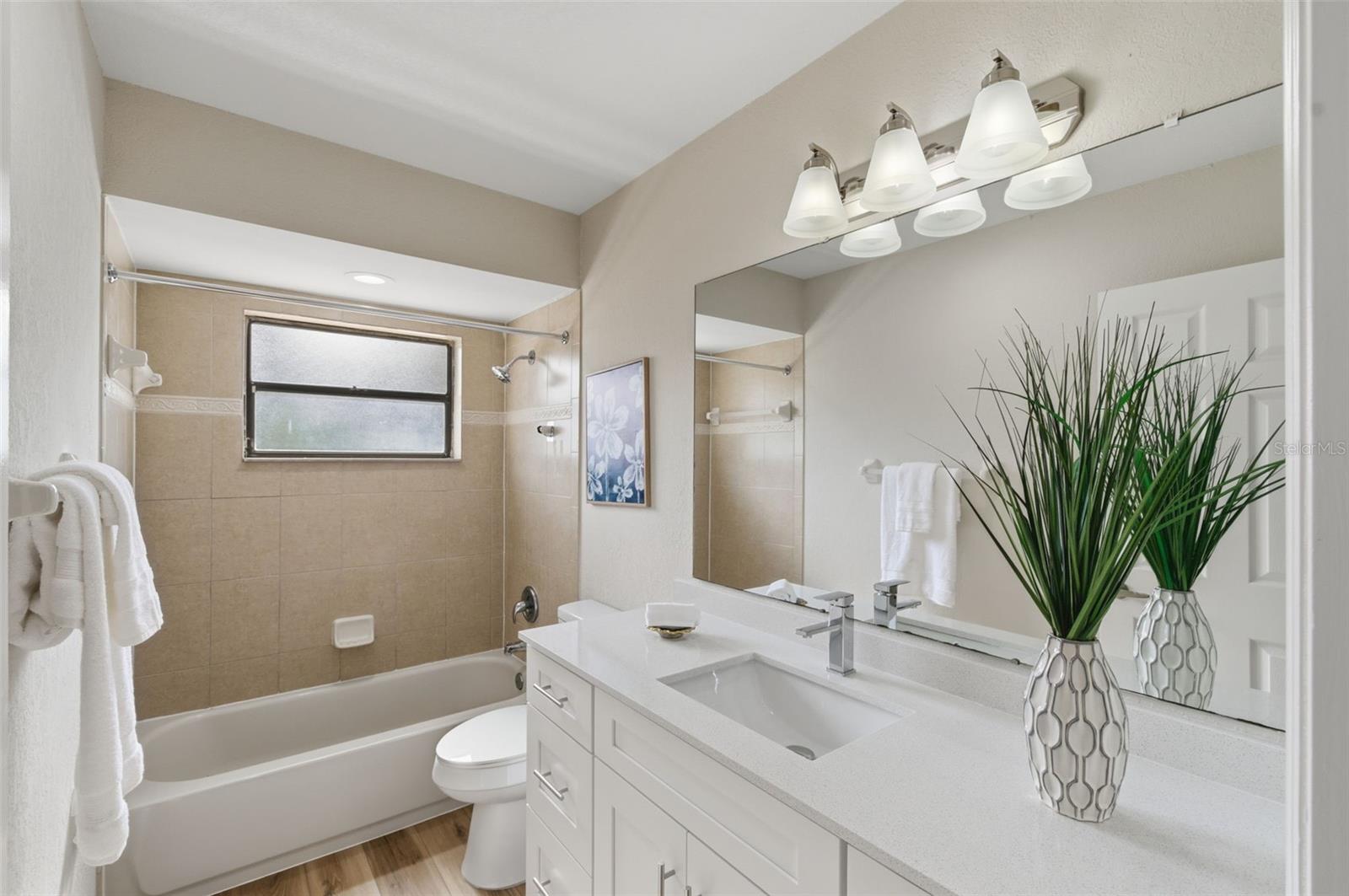 Image 40 of 61 For 916 River Rapids Avenue