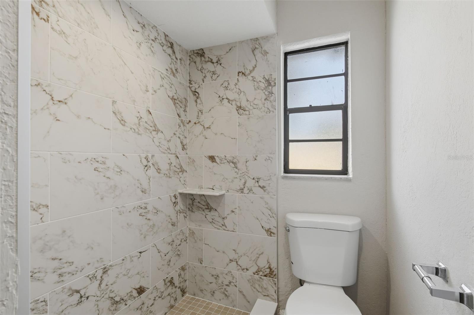 Image 47 of 61 For 916 River Rapids Avenue