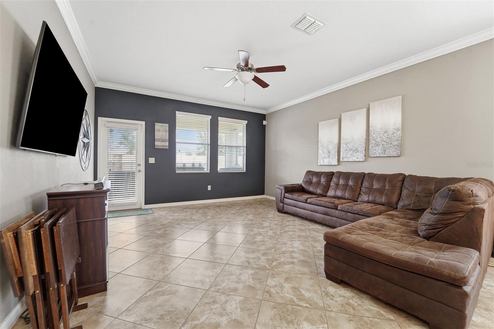 Image 11 of 36 For 11714 Lake Boulevard