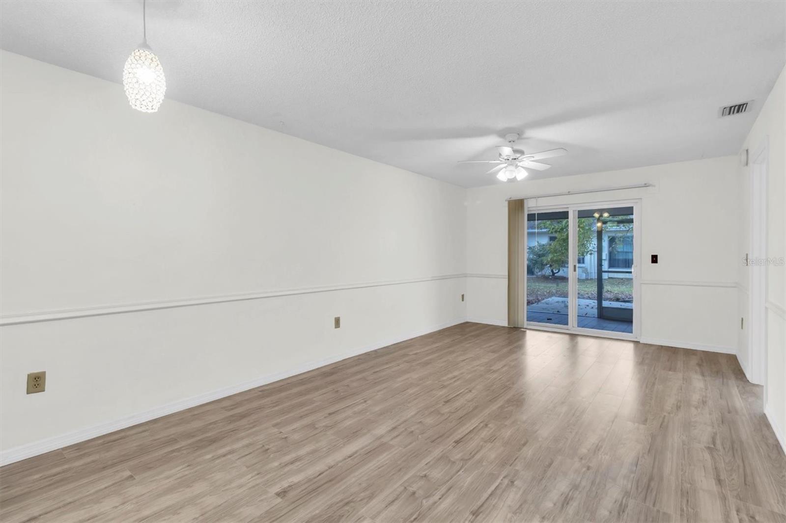 Image 19 of 34 For 2937 Wainwright Court