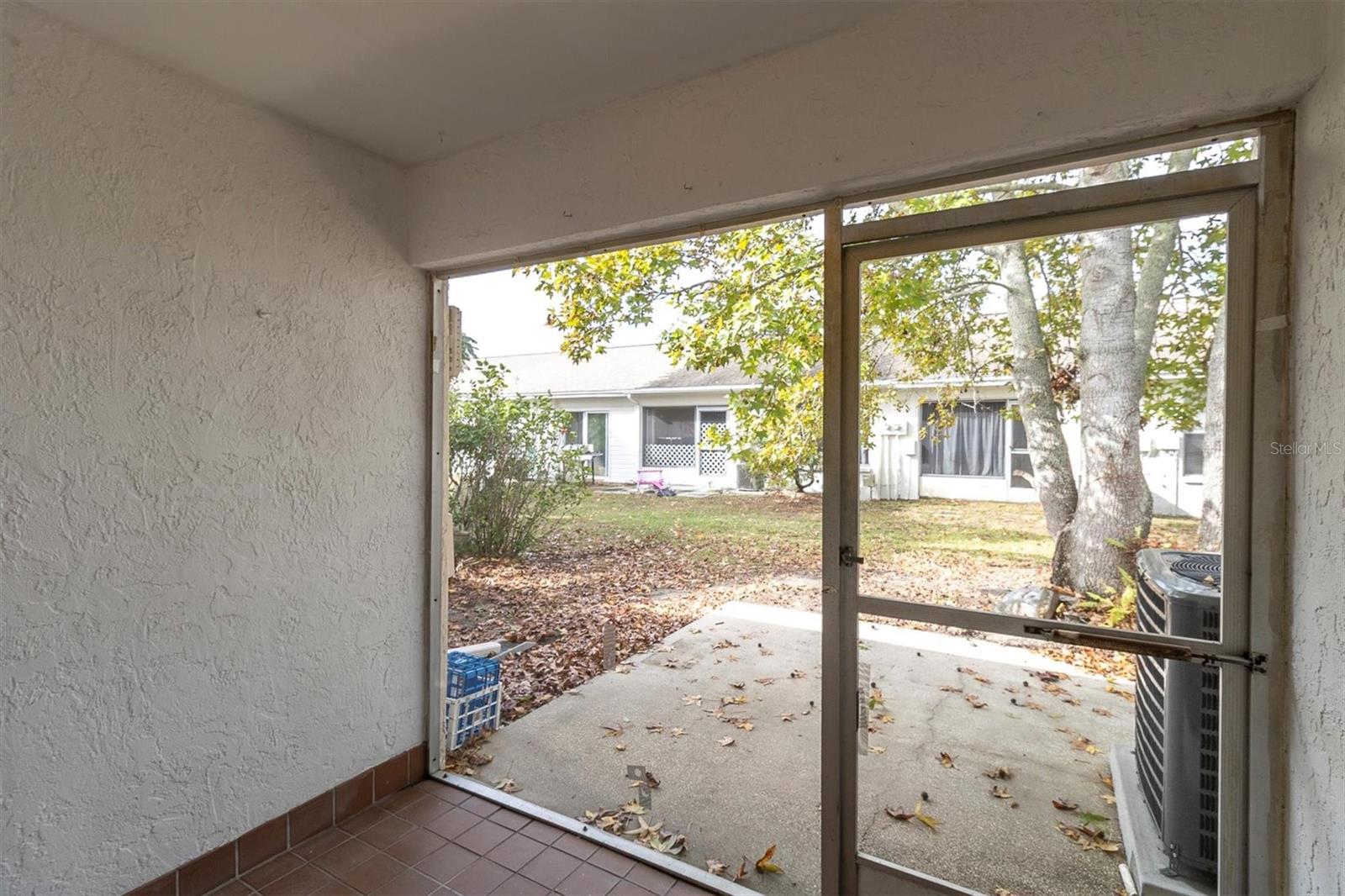 Image 23 of 34 For 2937 Wainwright Court