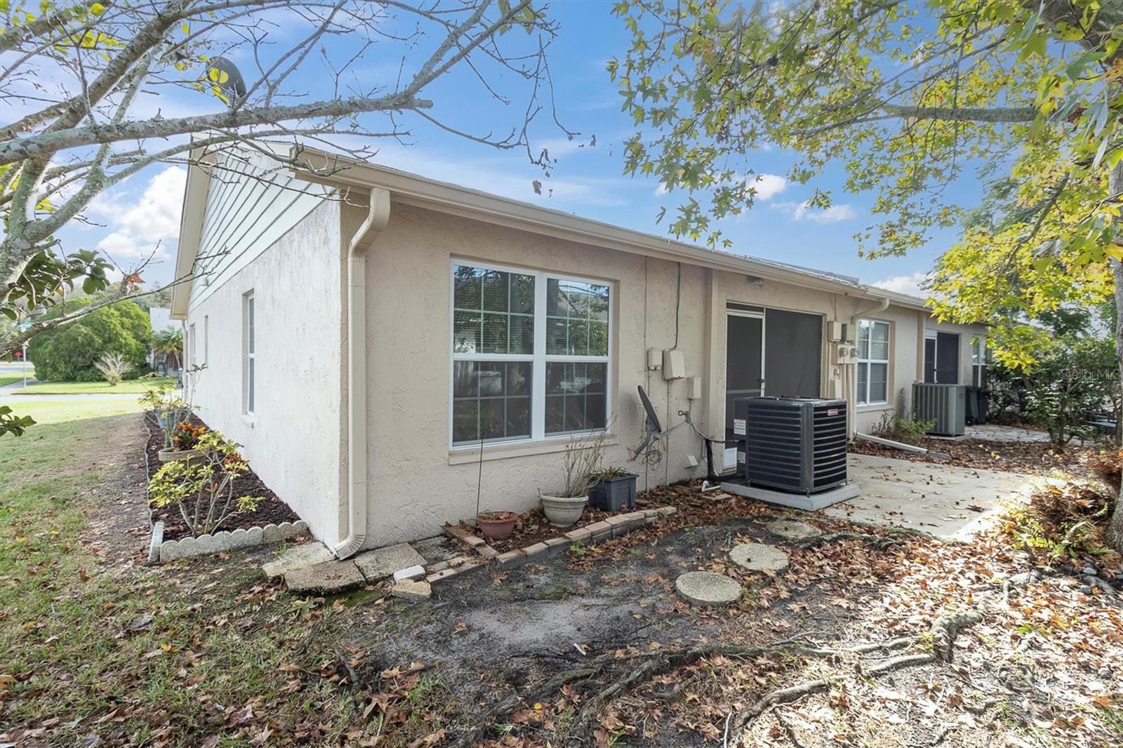 Image 25 of 34 For 2937 Wainwright Court