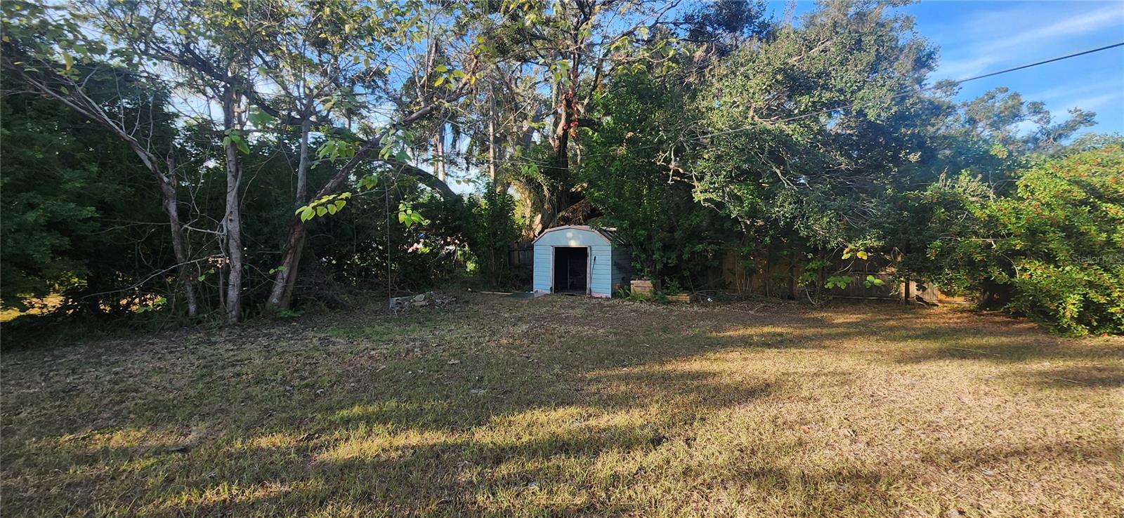 Image 10 of 41 For 1365 Overlea Street