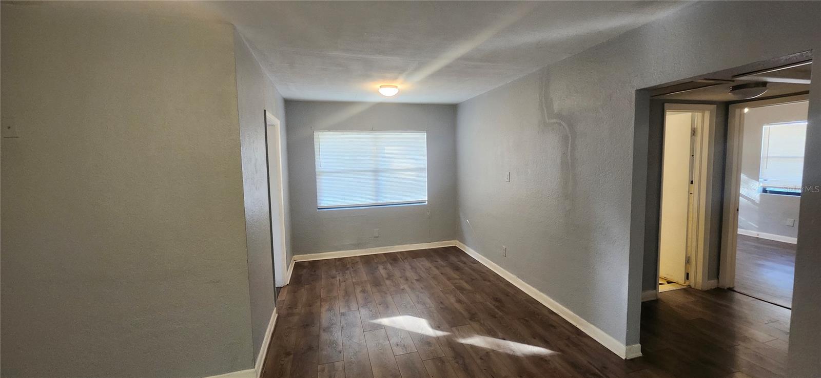 Image 24 of 41 For 1365 Overlea Street