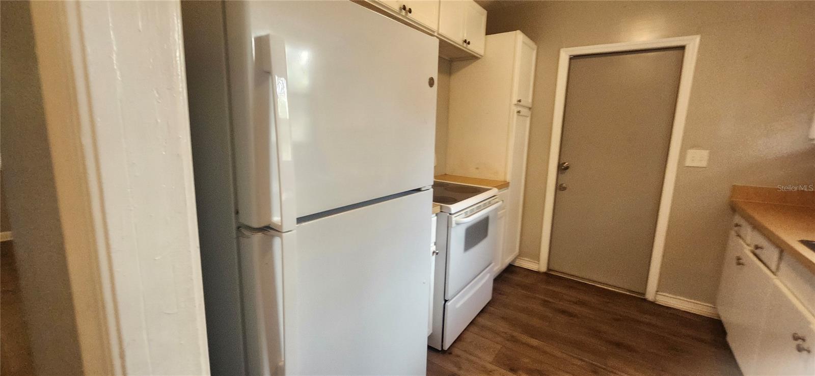 Image 32 of 41 For 1365 Overlea Street