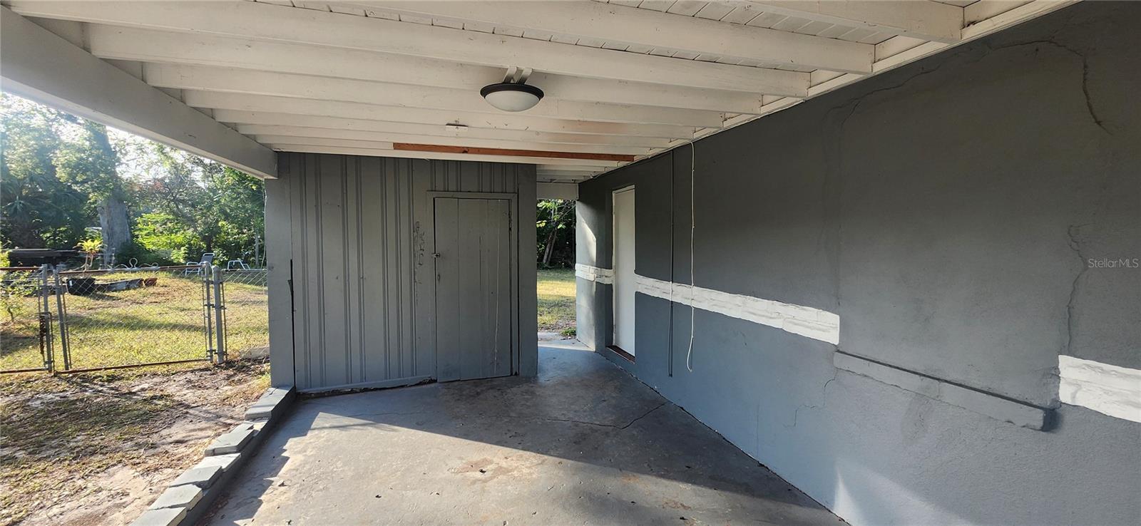 Image 37 of 41 For 1365 Overlea Street