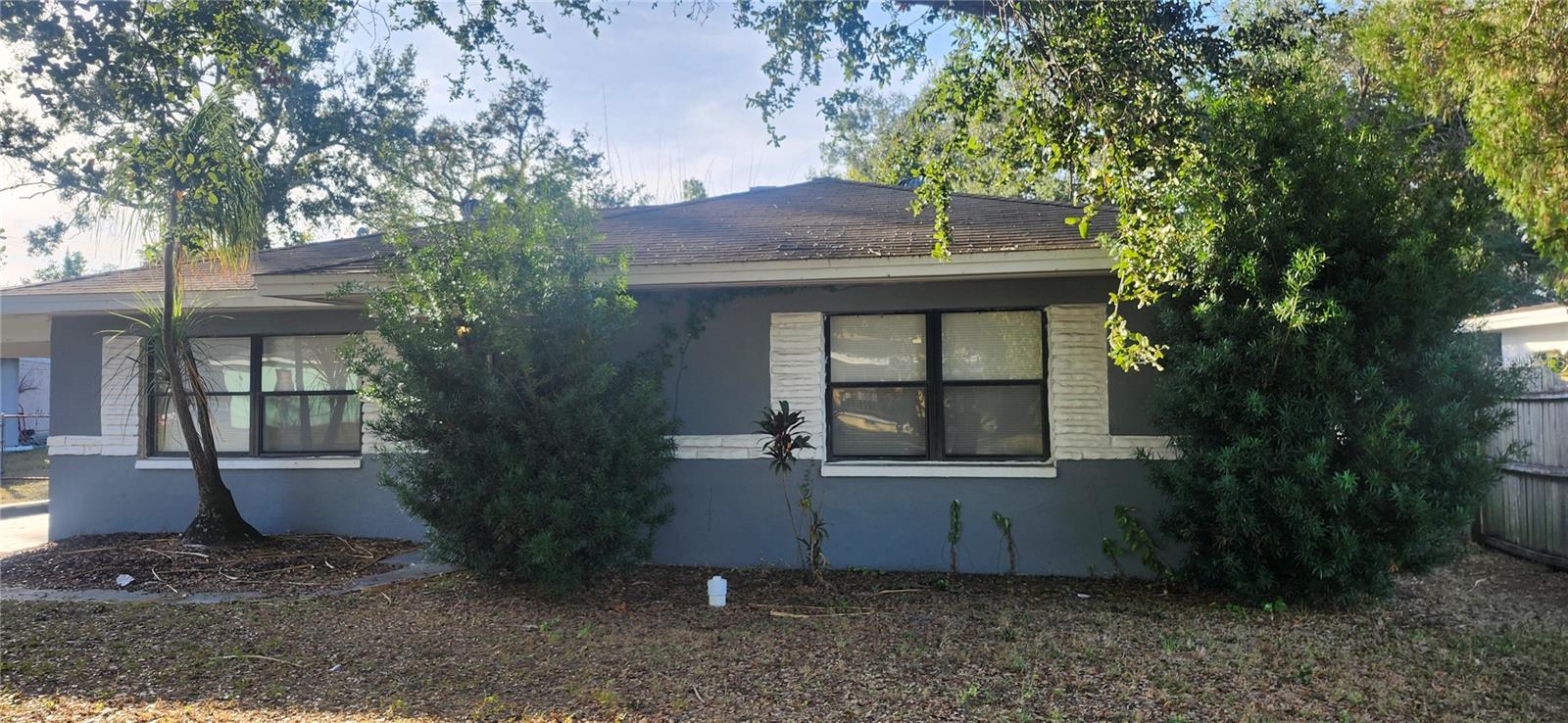 Image 6 of 41 For 1365 Overlea Street