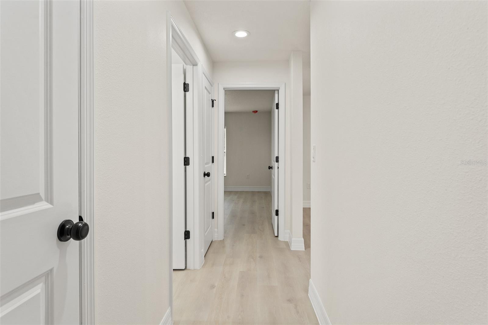 Image 34 of 64 For 11362 Paramount Avenue