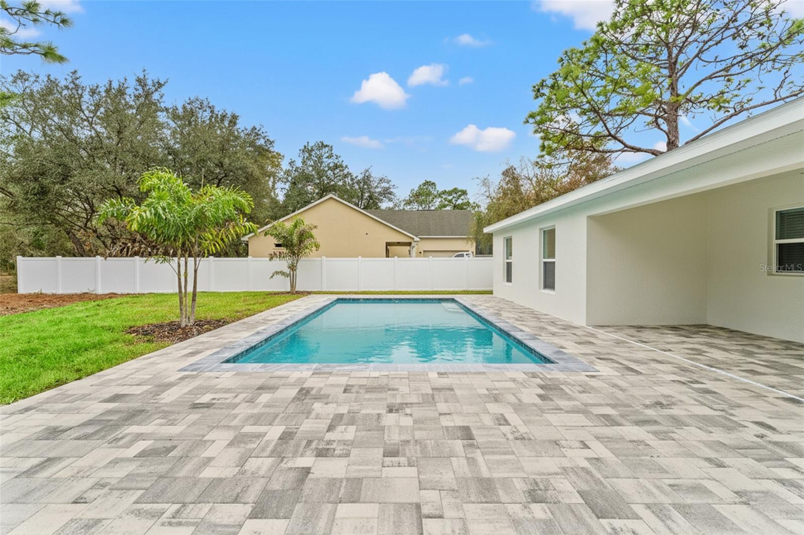 Image 47 of 64 For 11362 Paramount Avenue