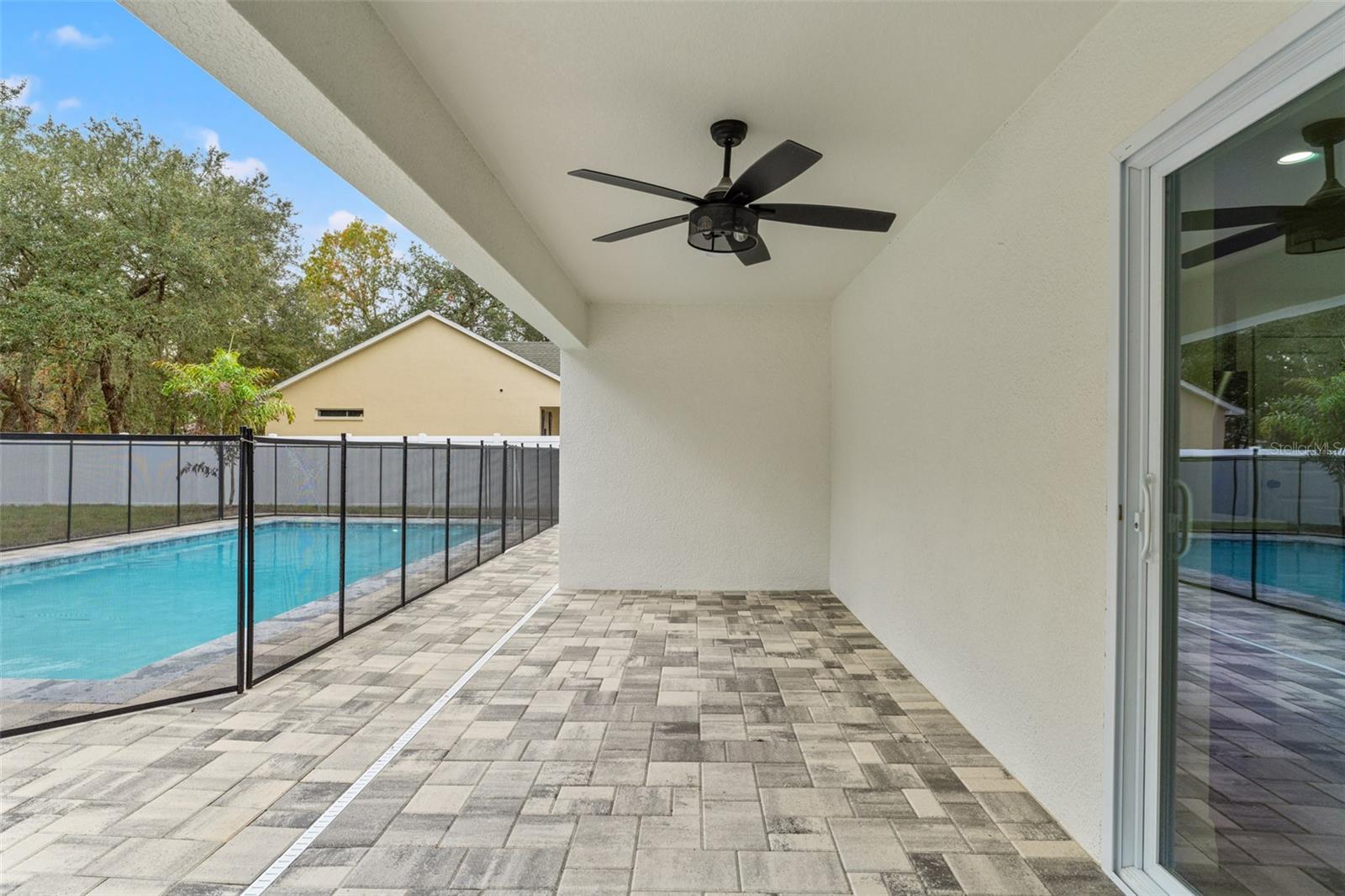 Image 51 of 64 For 11362 Paramount Avenue