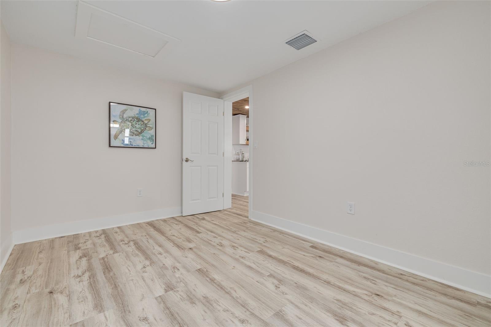 Image 29 of 44 For 6606 Beach Boulevard