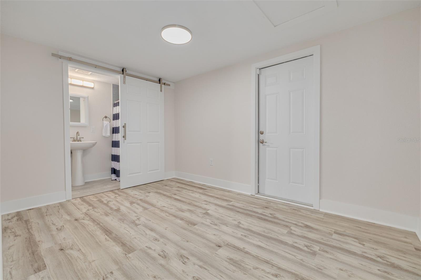 Image 30 of 44 For 6606 Beach Boulevard