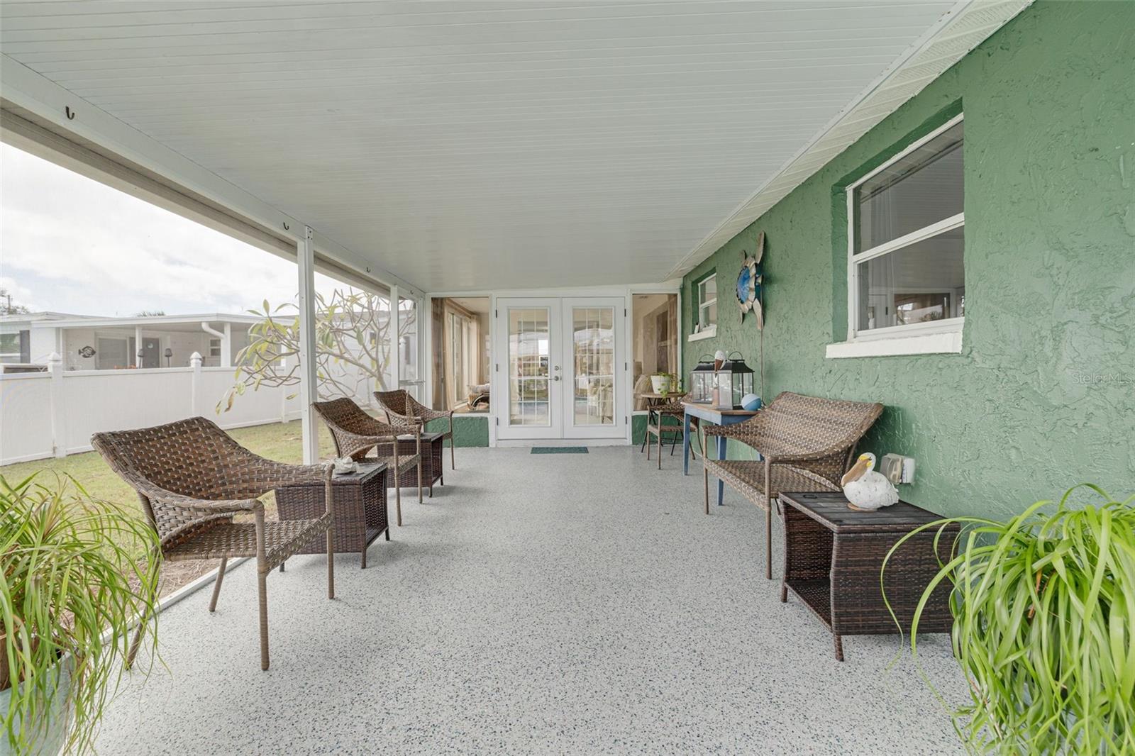 Image 32 of 44 For 6606 Beach Boulevard