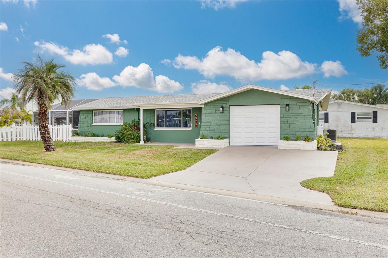 Image 5 of 44 For 6606 Beach Boulevard