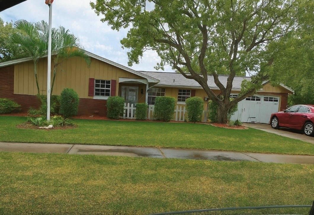 Listing Details for 5820 Melaleuca Drive, HOLIDAY, FL 34690