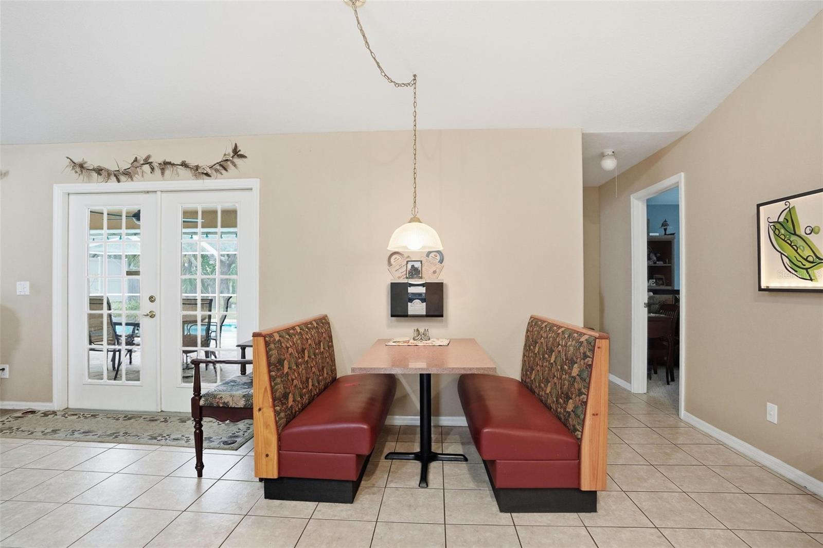 Listing photo id 12 for 204 Planter Road