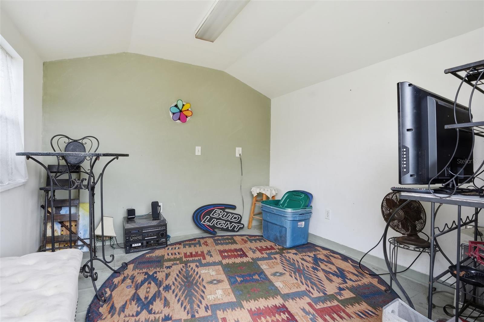 Listing photo id 30 for 204 Planter Road