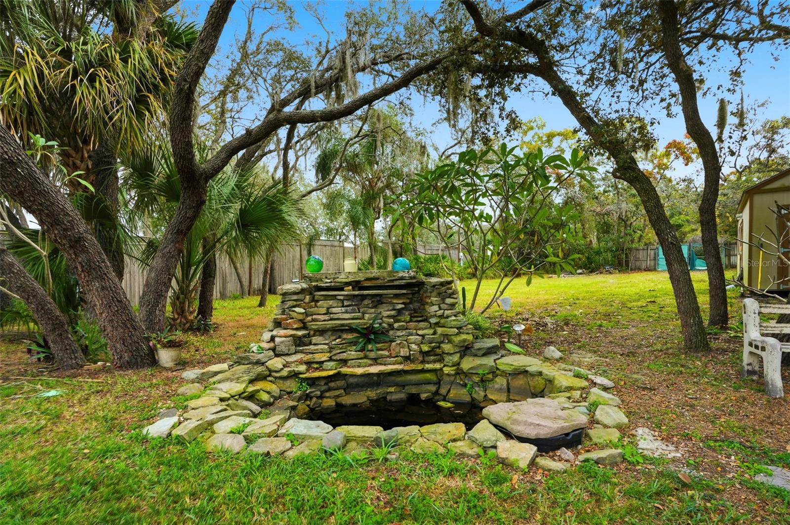 Listing photo id 37 for 204 Planter Road