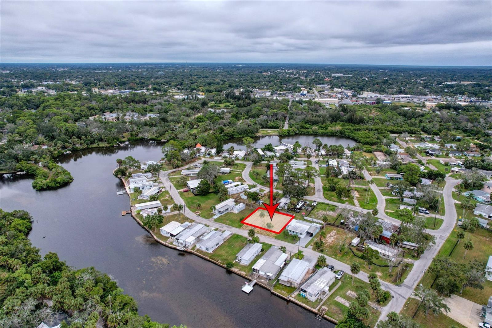 Image 15 of 19 For 6836 Edgewater Drive