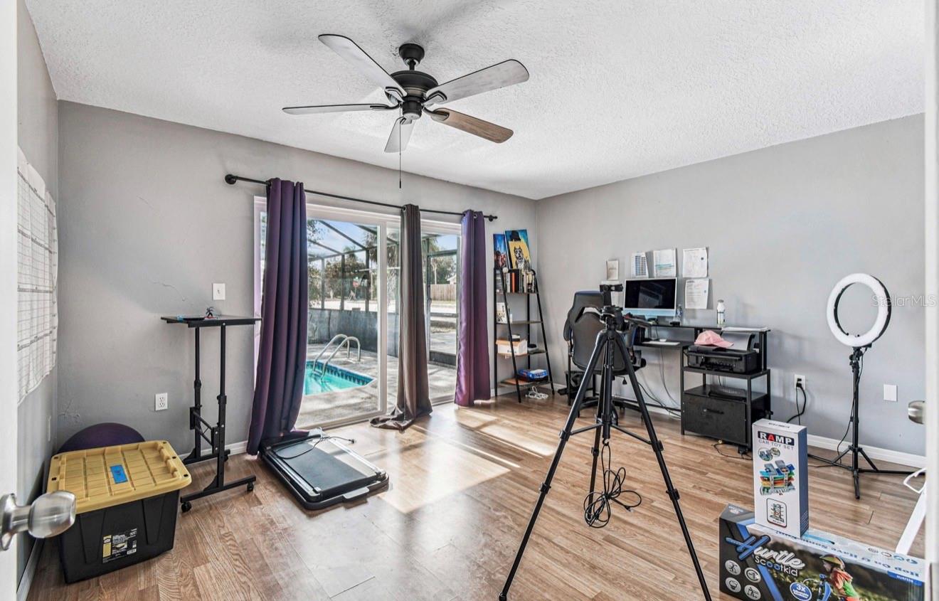 Image 31 of 54 For 7112 Vista Way