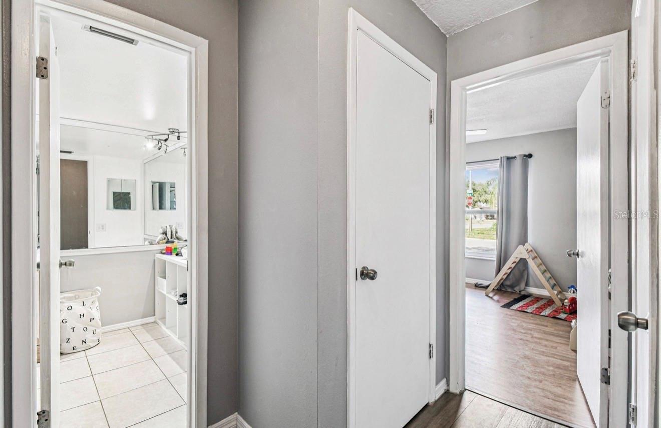 Image 35 of 54 For 7112 Vista Way