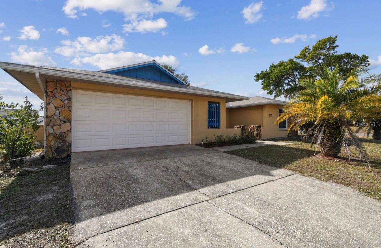 Image 4 of 54 For 7112 Vista Way