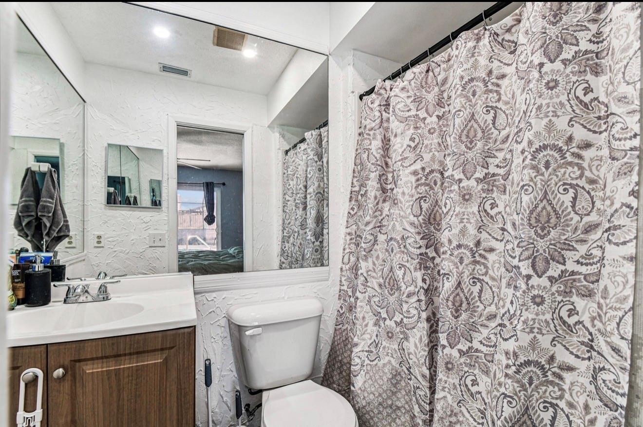 Image 42 of 54 For 7112 Vista Way