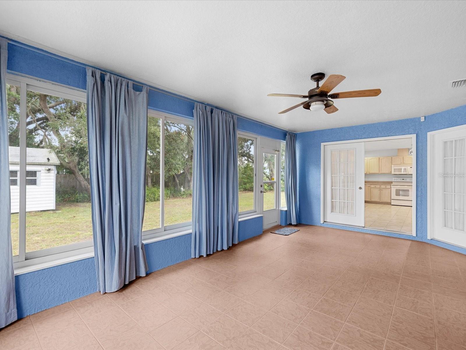 Image 15 of 22 For 8431 Braganza Street