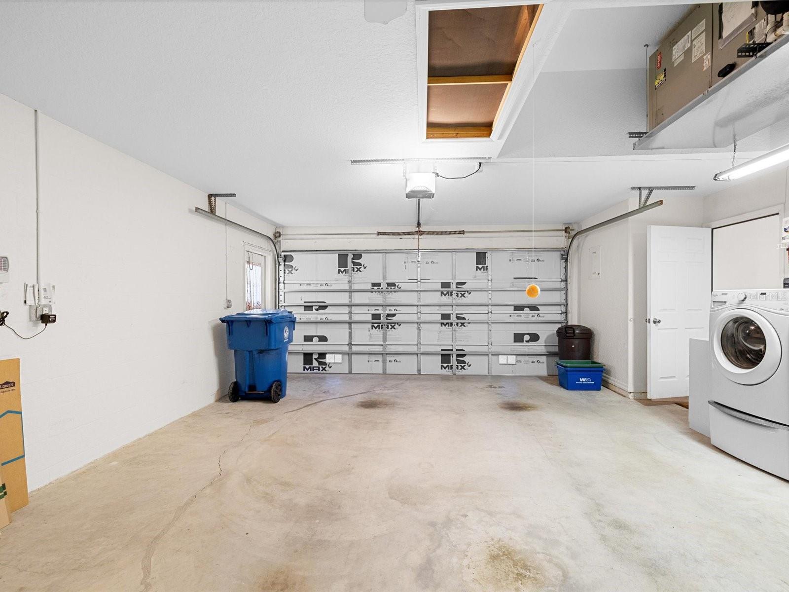 Image 17 of 22 For 8431 Braganza Street