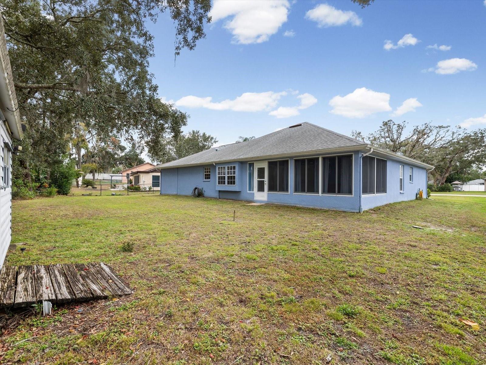 Image 19 of 22 For 8431 Braganza Street