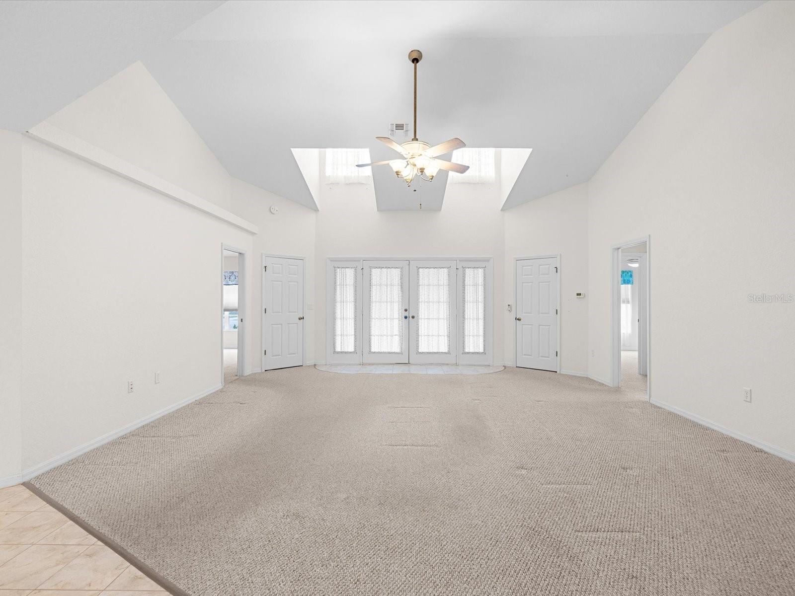 Image 8 of 22 For 8431 Braganza Street