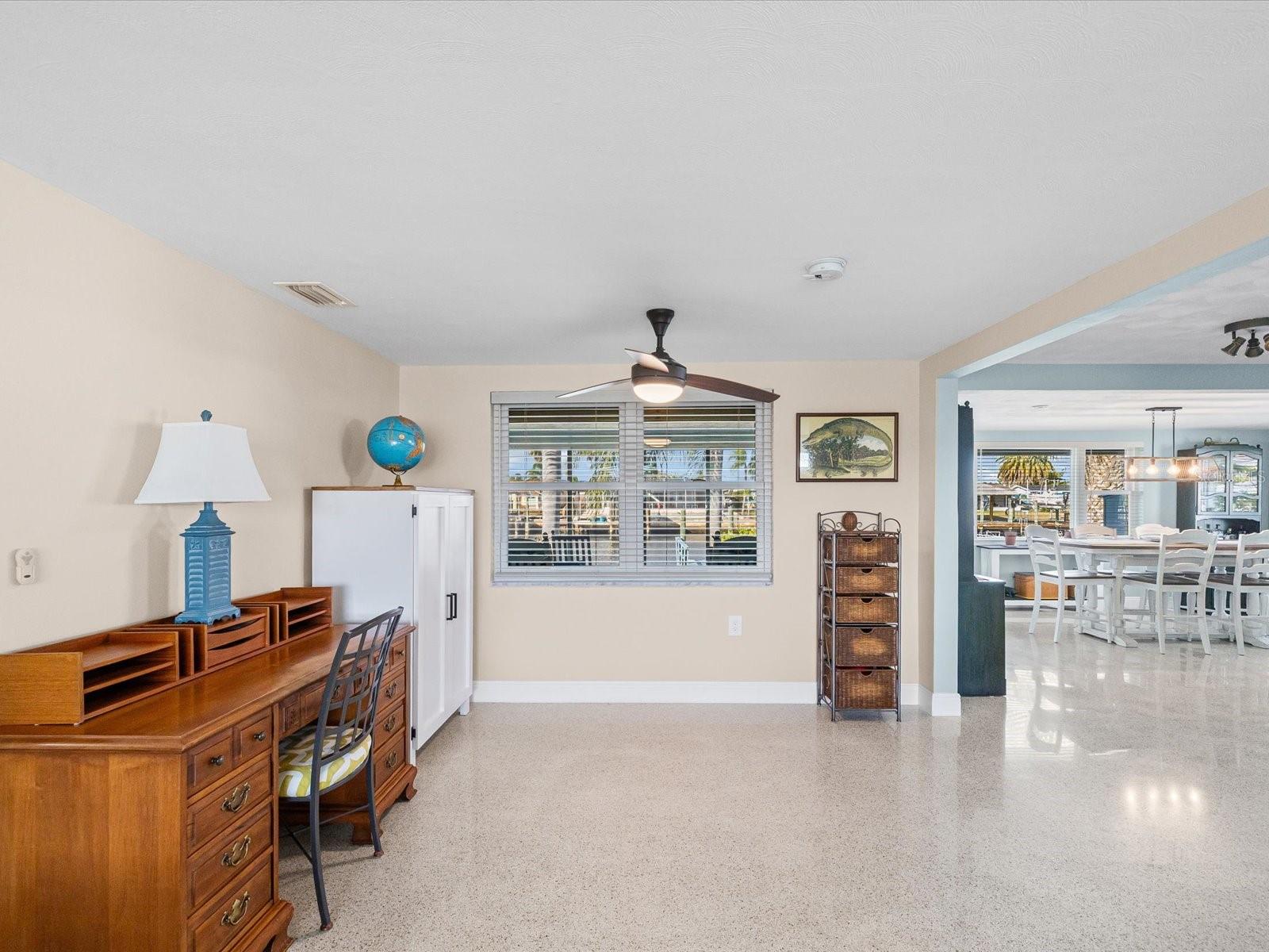 Image 16 of 72 For 12637 4th Isle