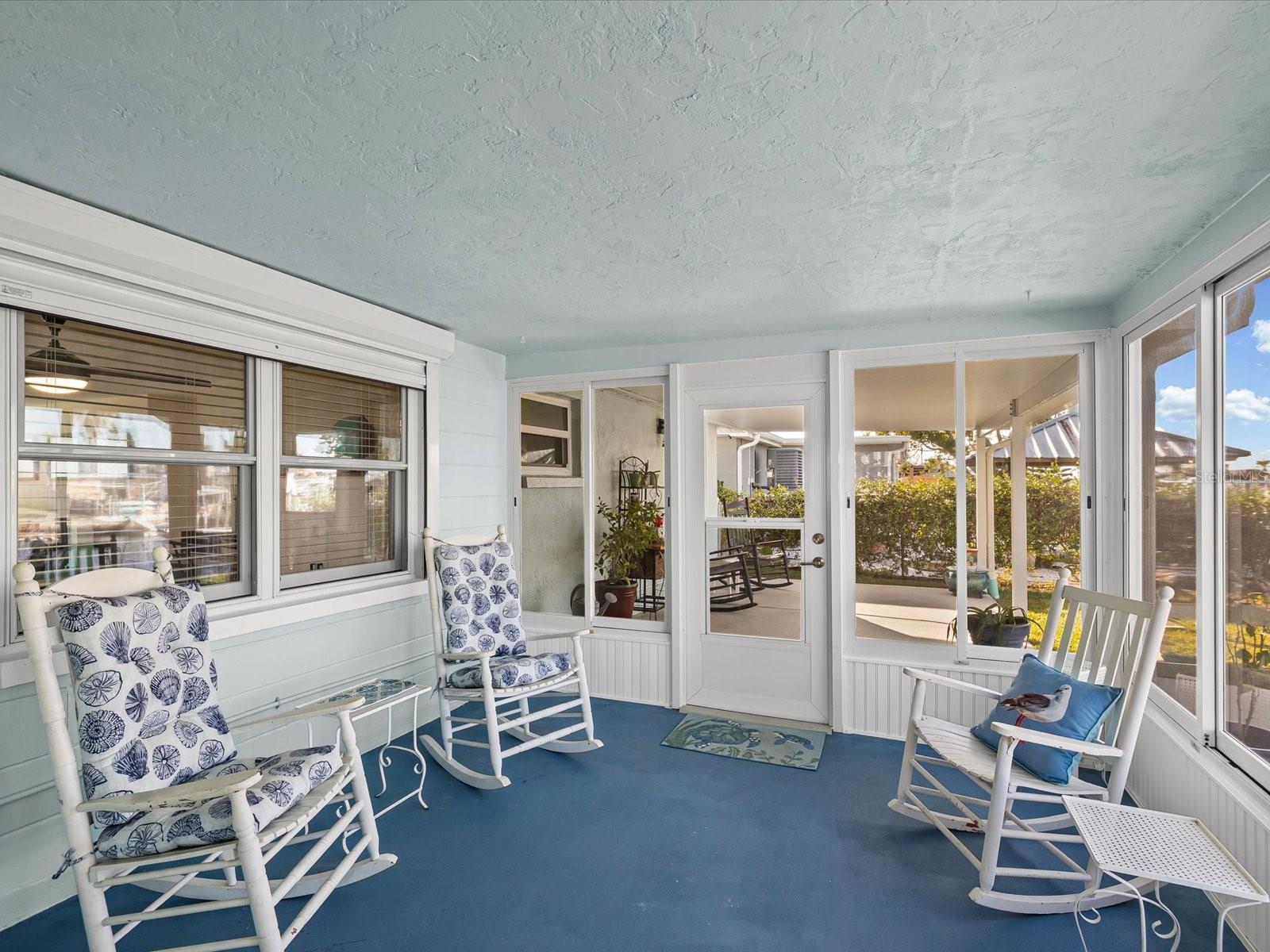 Image 24 of 72 For 12637 4th Isle